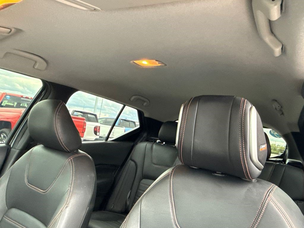 Used 2020 Nissan Kicks SR w/ SR Premium Package FWD image 20