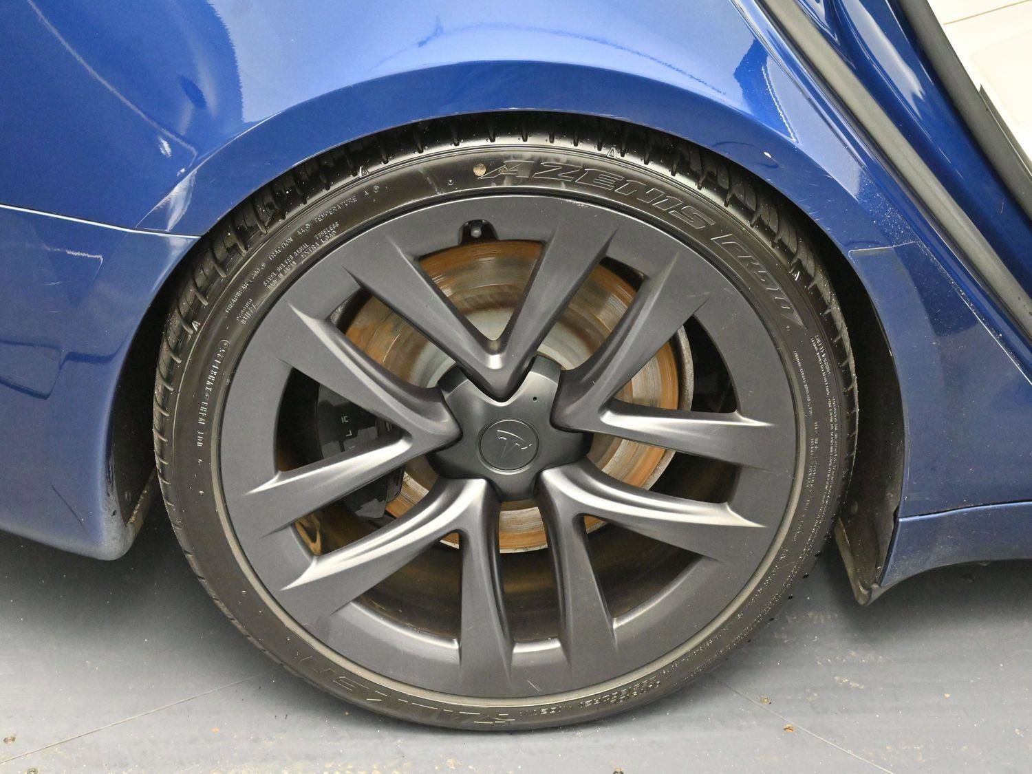 Used 2021 Tesla Model S Plaid image 31