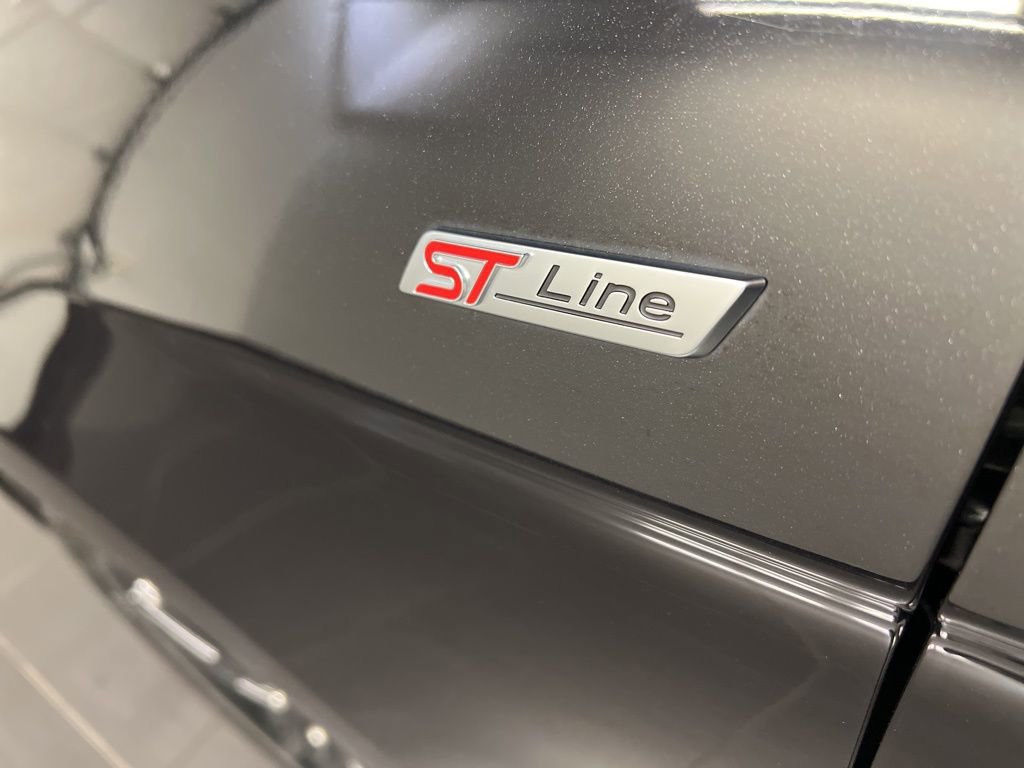 Certified 2022 Ford Edge ST-Line w/ Class II Trailer Tow Package AWD/4WD image 37