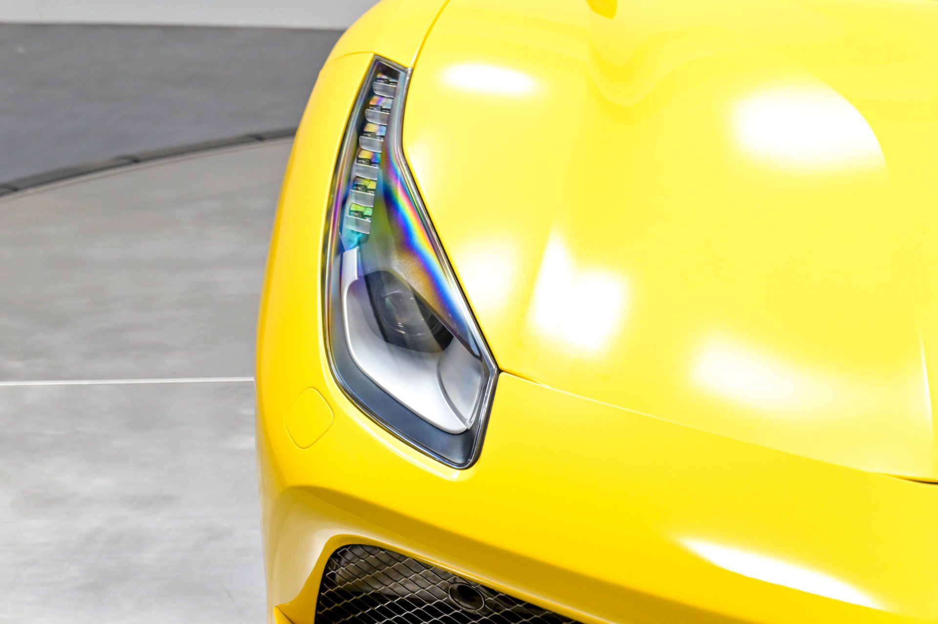 Used 2017 Ferrari 488 Spider RWD image 57