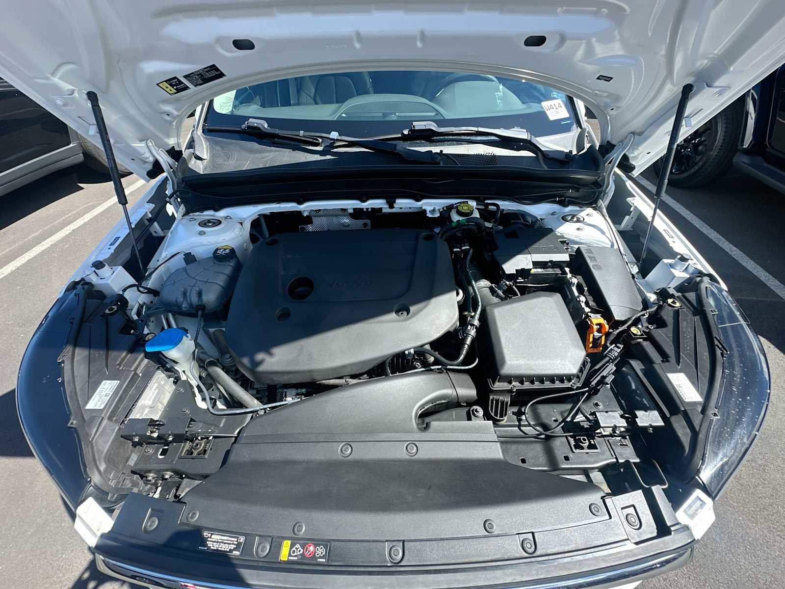 Used 2023 Volvo XC40 B4 Plus w/ Driver Assist Package image 18