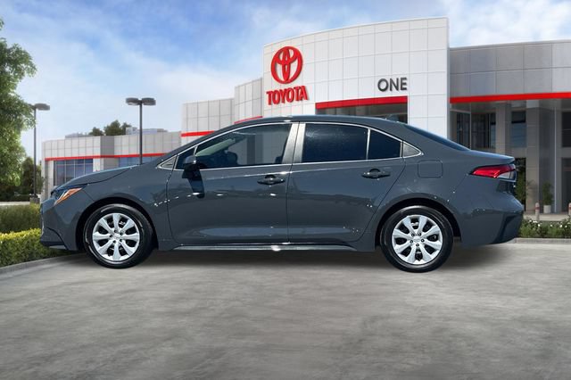 Used 2025 Toyota Corolla LE FWD image 8