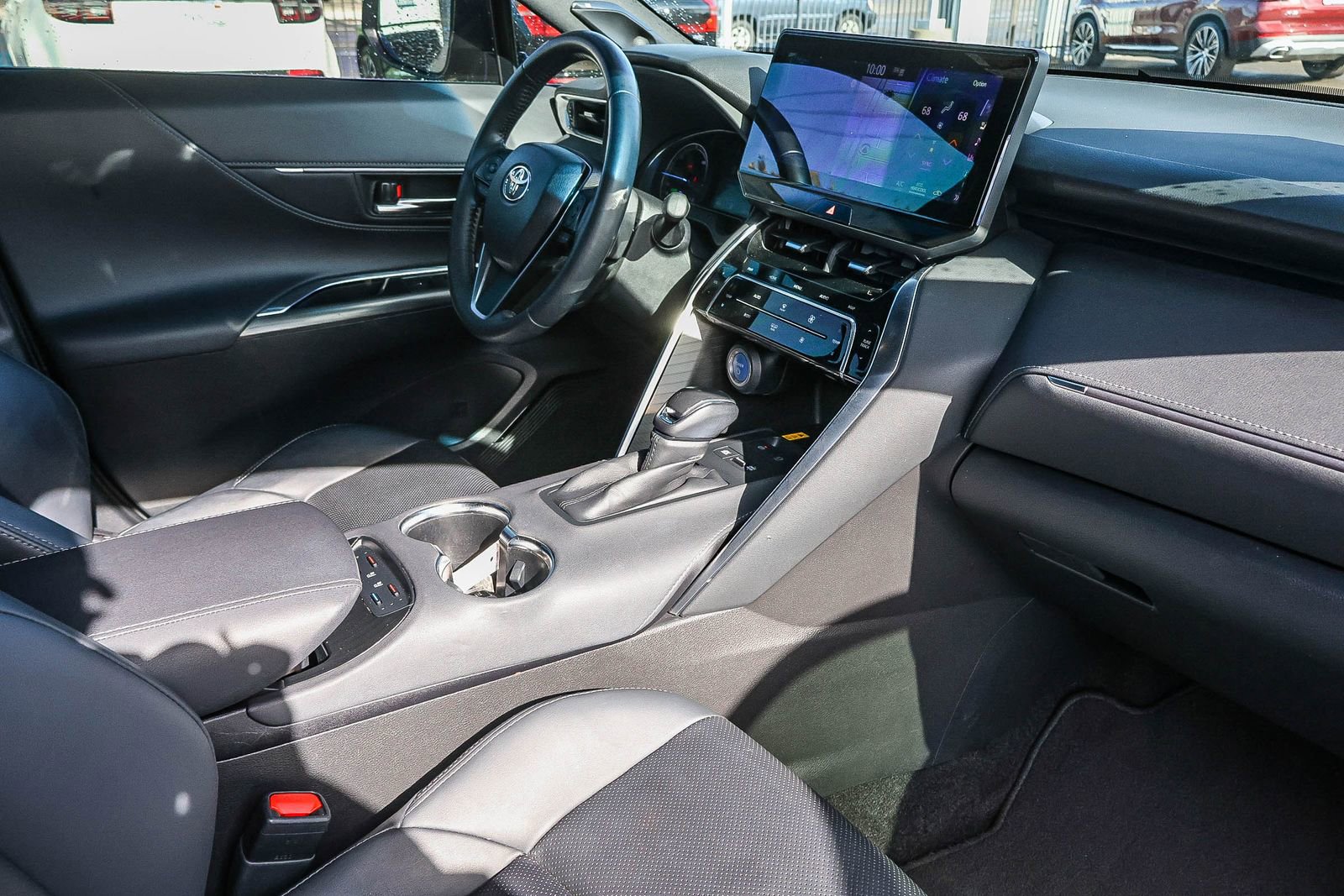 Used 2021 Toyota Venza Limited w/ Advanced Technology Package image 18