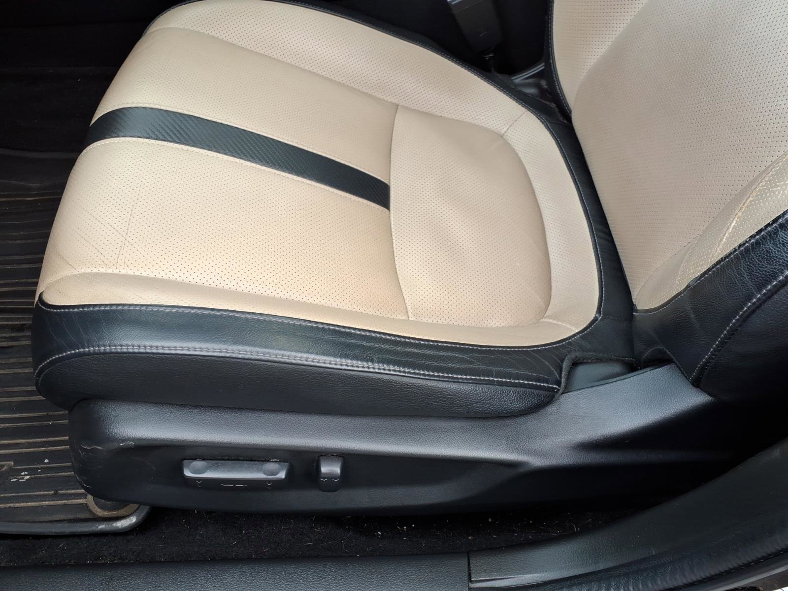 Used 2017 Honda Civic EX-L image 15