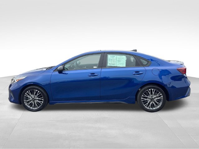 Used 2024 Kia Forte GT-Line w/ GT-Line Premium Package FWD image 2