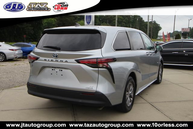 Used 2021 Toyota Sienna LE FWD image 7