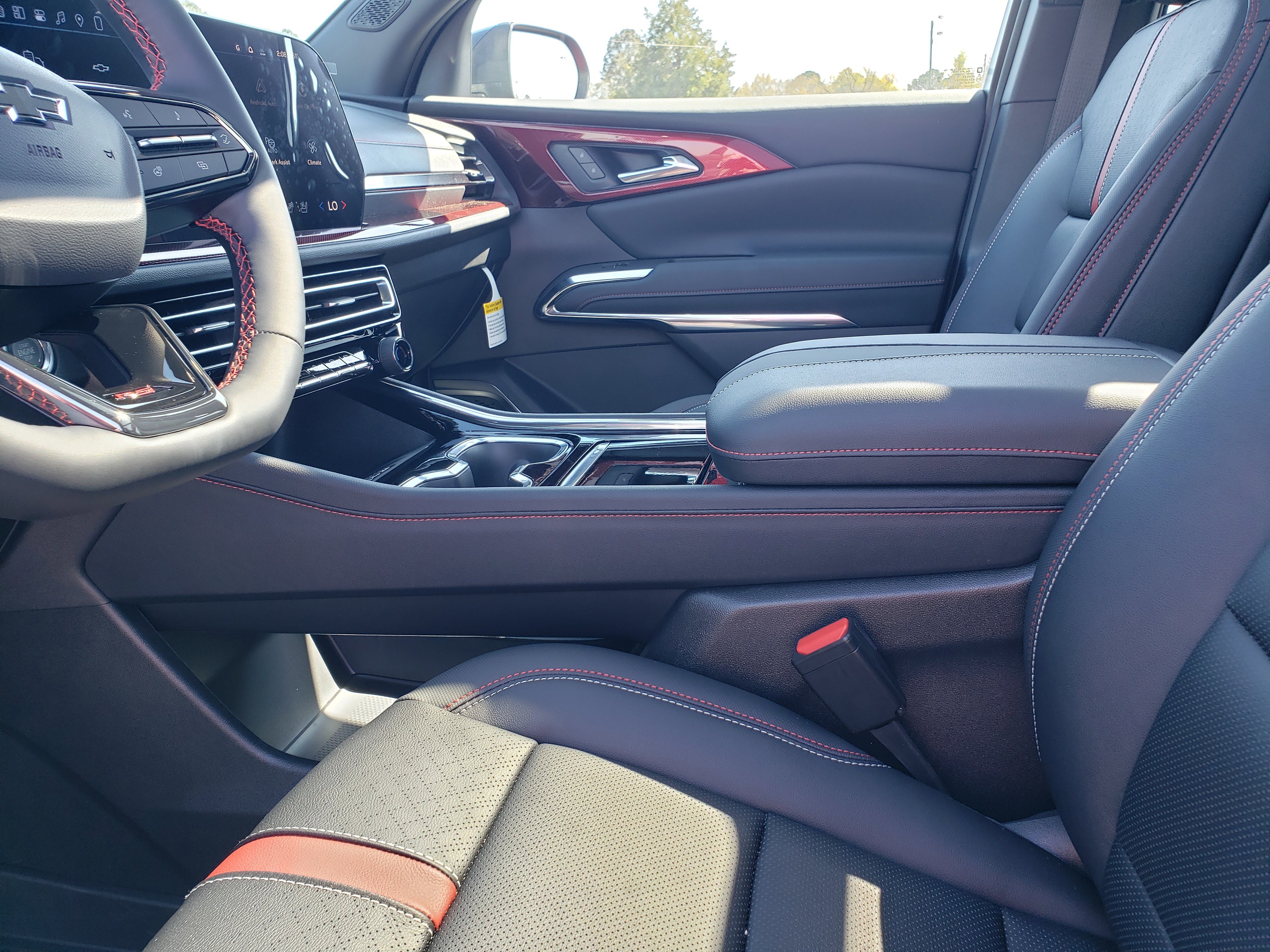 New 2026 Chevrolet Traverse RS w/ LPO, Floor Liner Package image 25