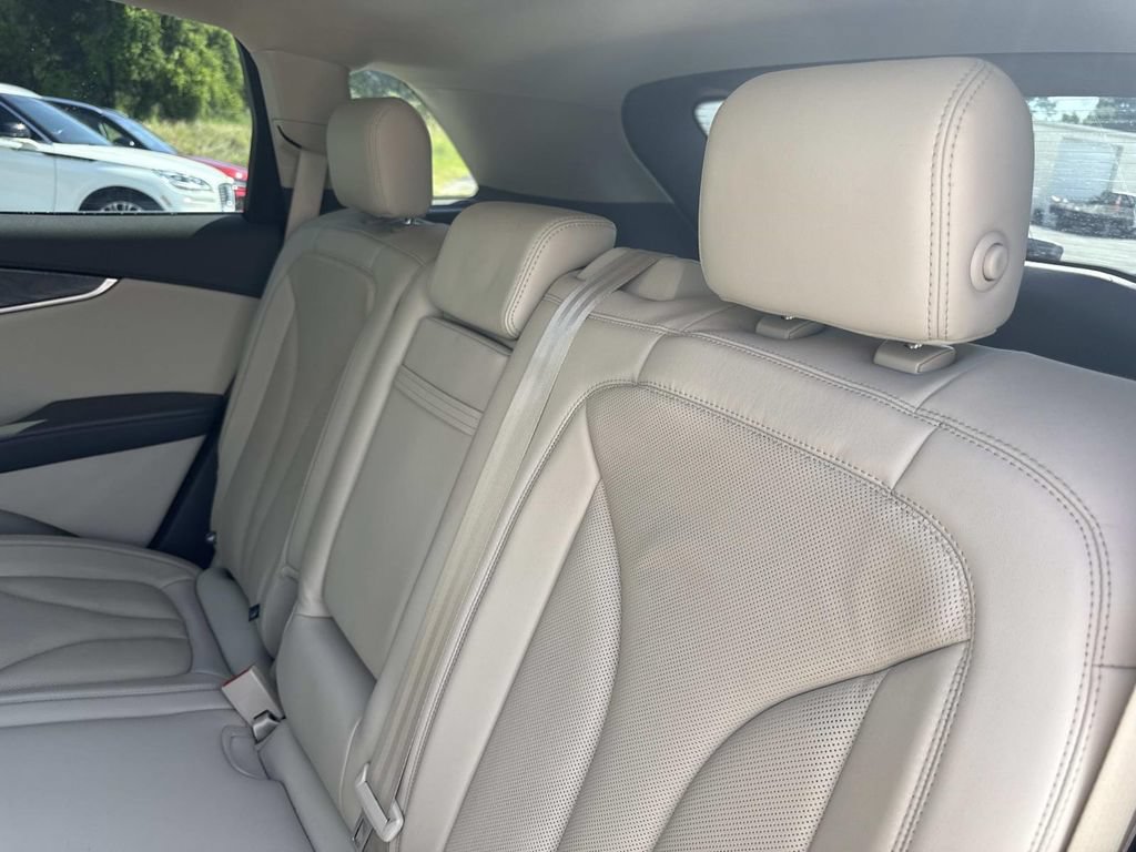 Certified 2020 Lincoln Nautilus Reserve w/ Equipment Group 201A AWD/4WD image 14