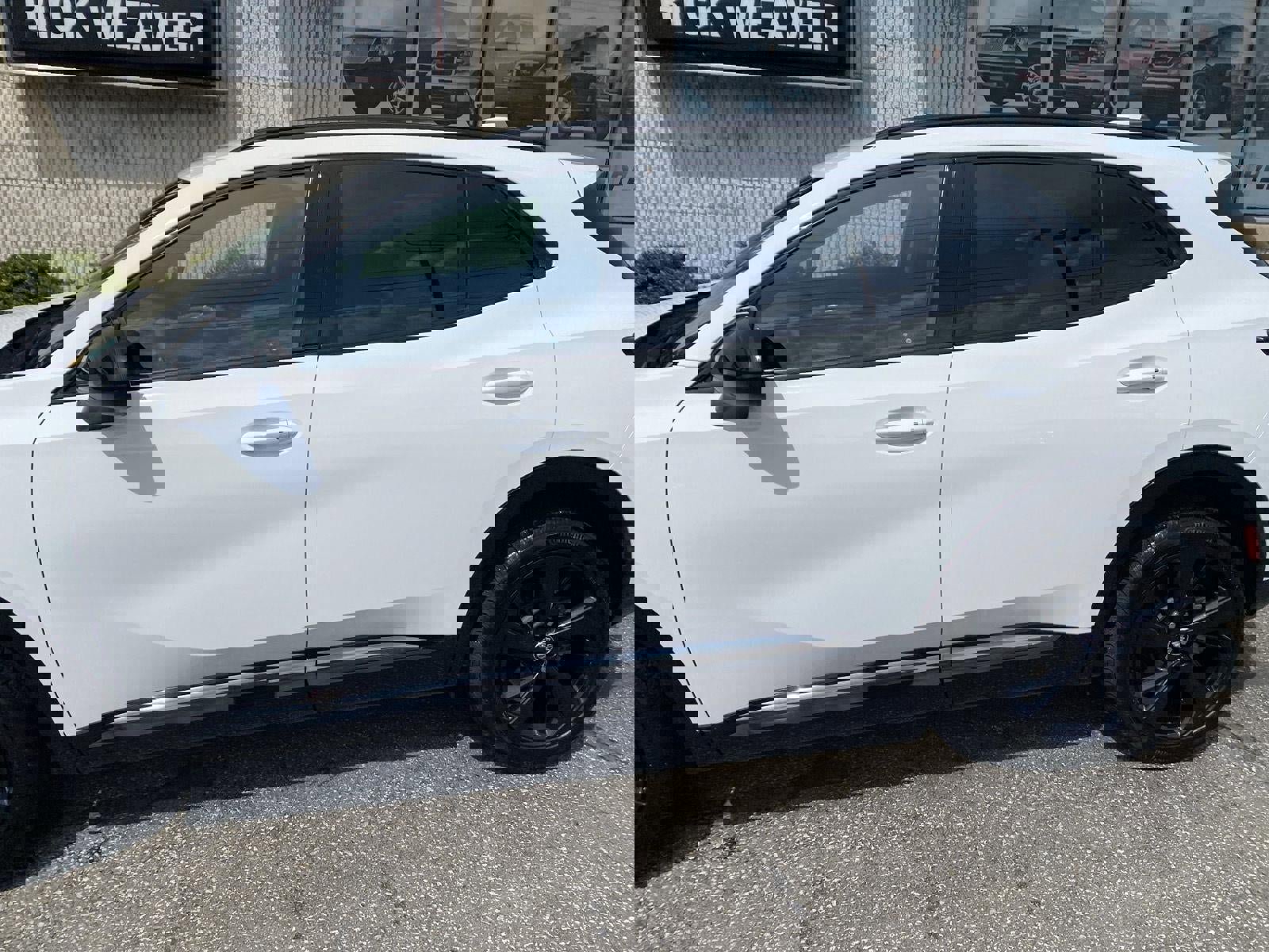 Used 2023 Buick Envision Preferred w/ Sport Touring Package image 5