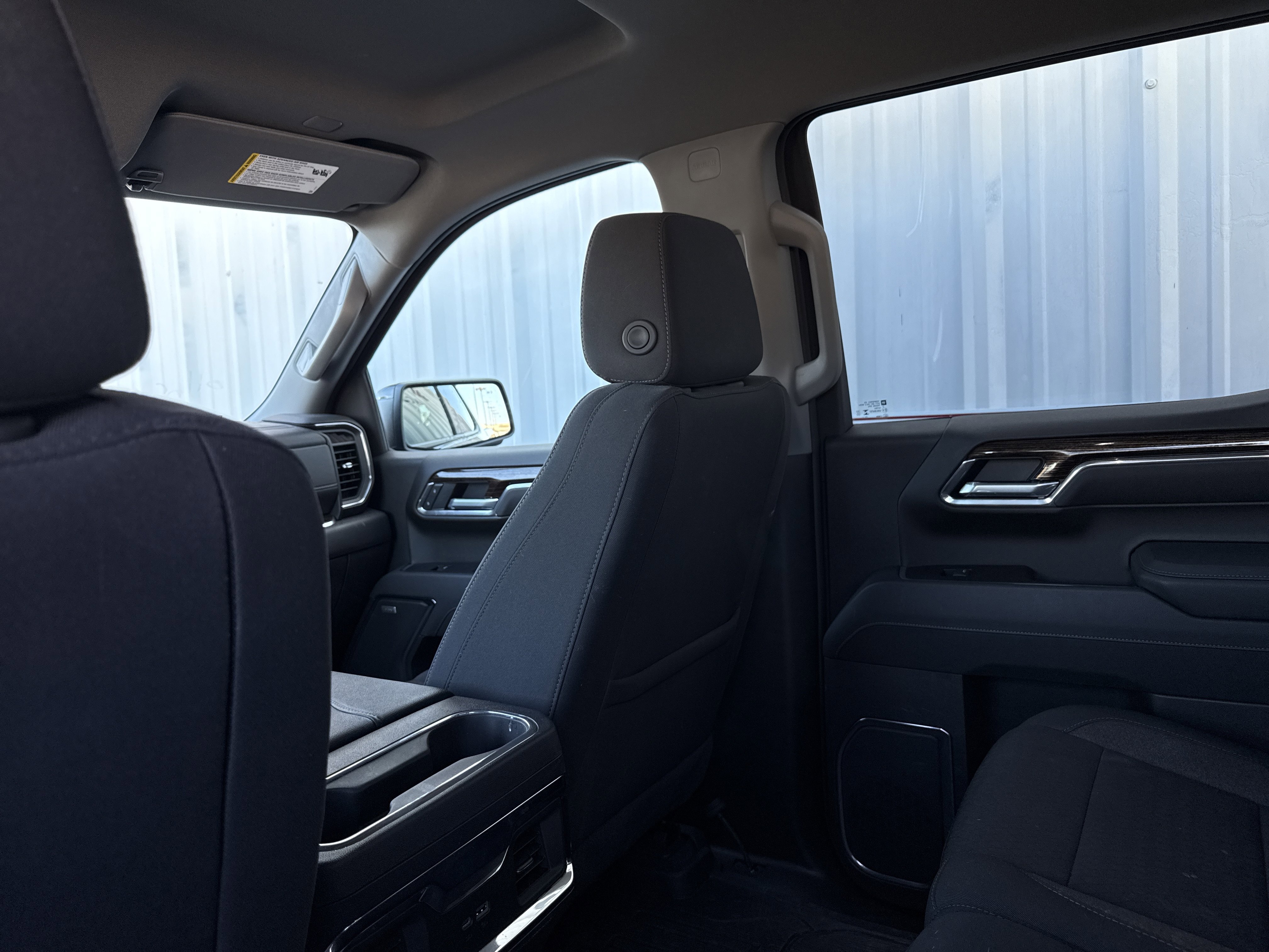 Used 2025 GMC Sierra 1500 Elevation image 34