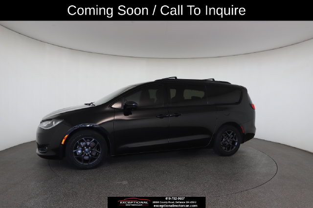 Used 2020 Chrysler Pacifica Touring-L Plus FWD image 5