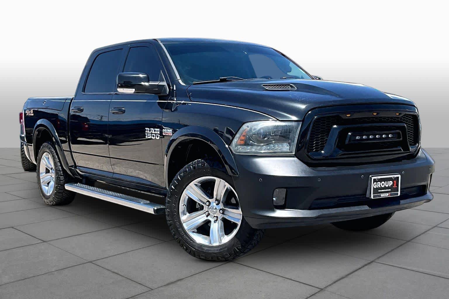 Used 2015 RAM 1500 Sport w/ Convenience Group AWD/4WD image 3