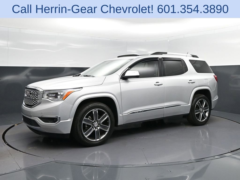 Used 2017 GMC Acadia Denali w/ Technology Package image 3