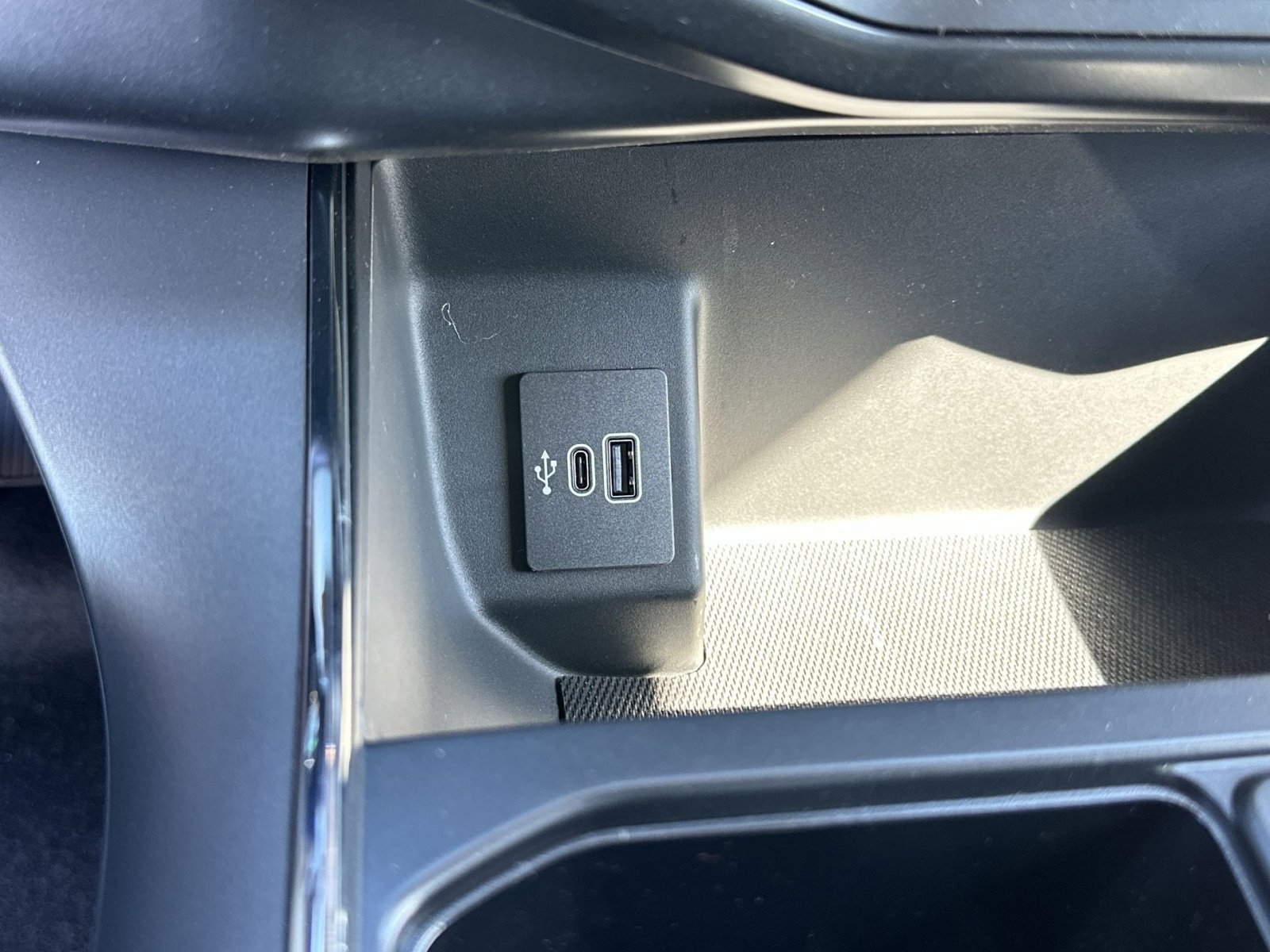 New 2025 Ford F150 Lightning Flash image 29