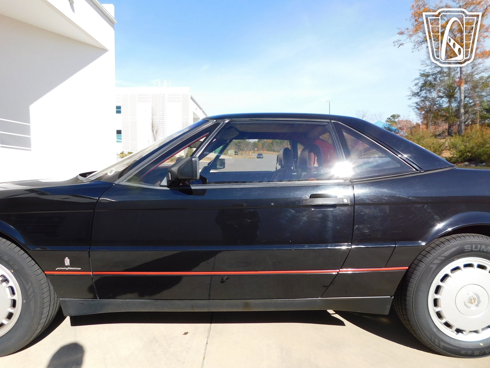 Used 1989 Cadillac Allante FWD image 13