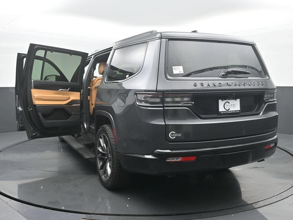 Used 2025 Jeep Grand Wagoneer Series III w/ Rear Seat Video Group 1 AWD/4WD image 50