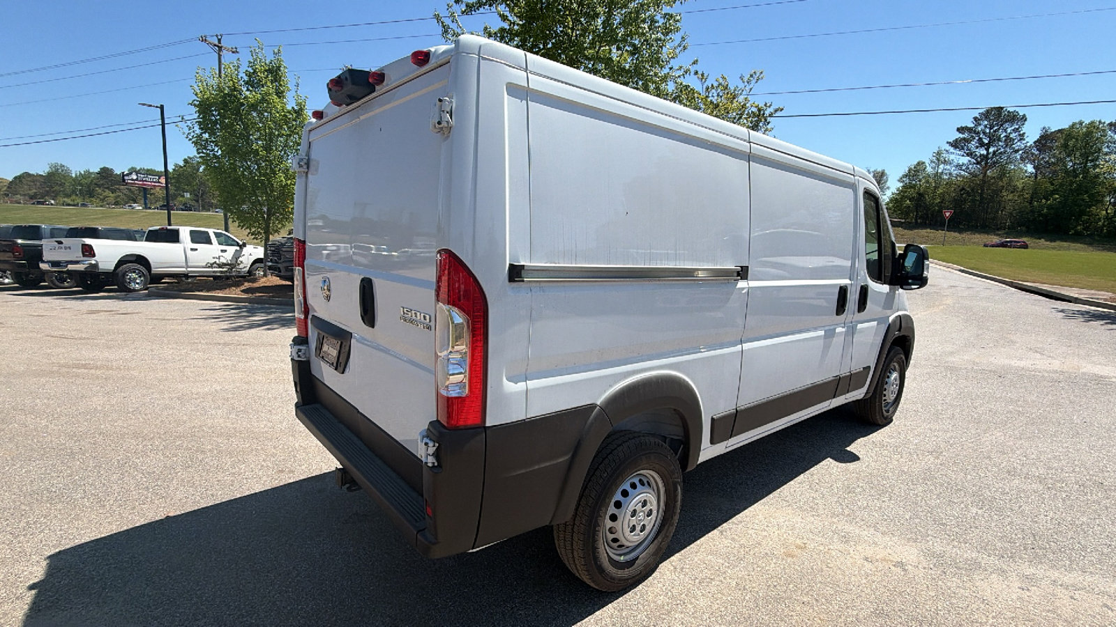 New 2026 RAM ProMaster 1500 w/ Convenience Group FWD image 8