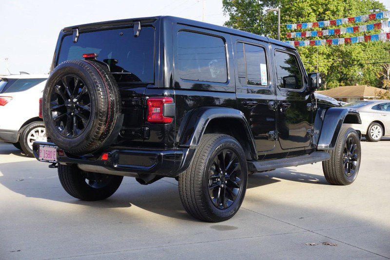 Used 2023 Jeep Wrangler Unlimited Sahara image 3