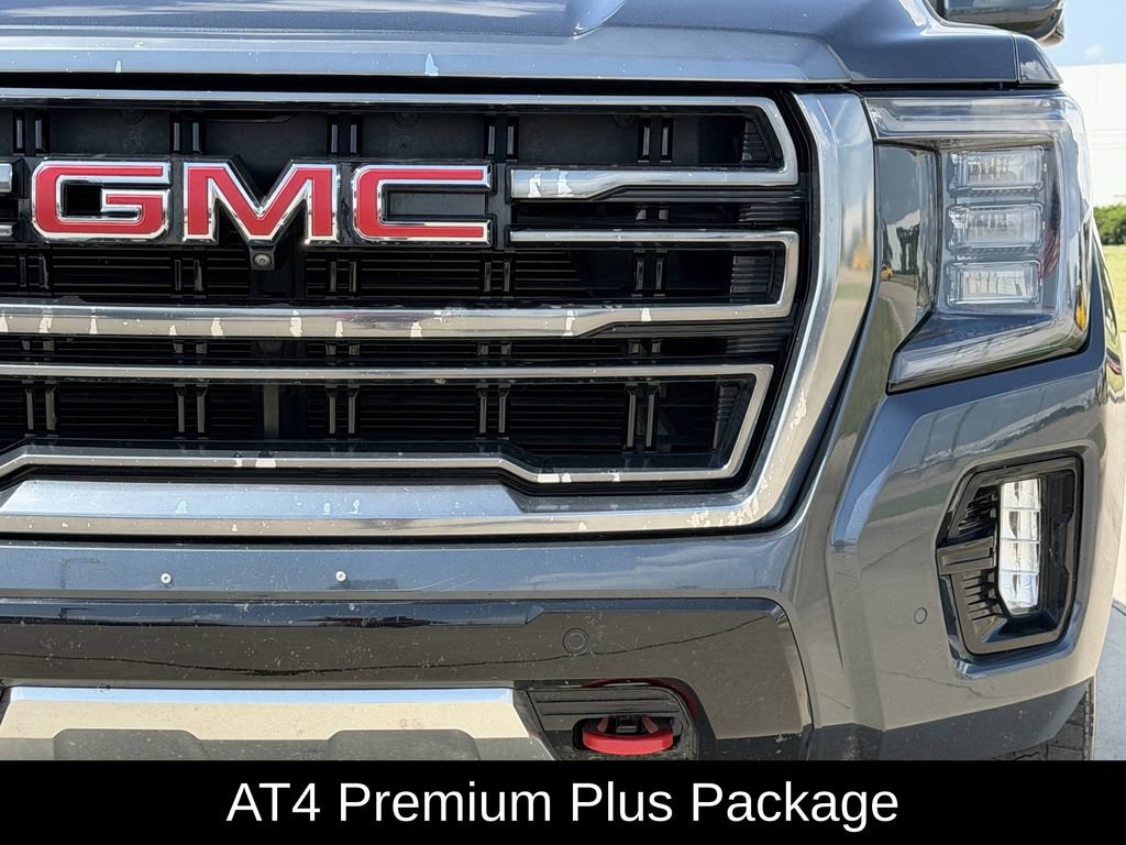 Used 2021 GMC Yukon XL AT4 w/ AT4 Premium Plus Package AWD/4WD image 4