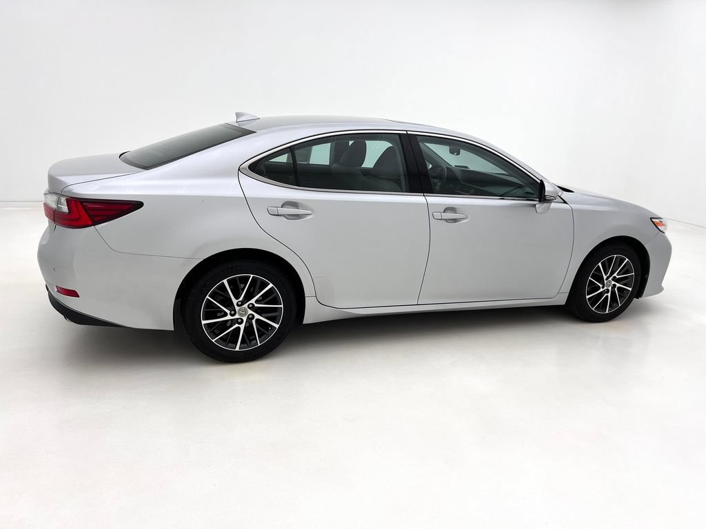 Used 2016 Lexus ES 350 w/ Navigation System Package FWD image 7
