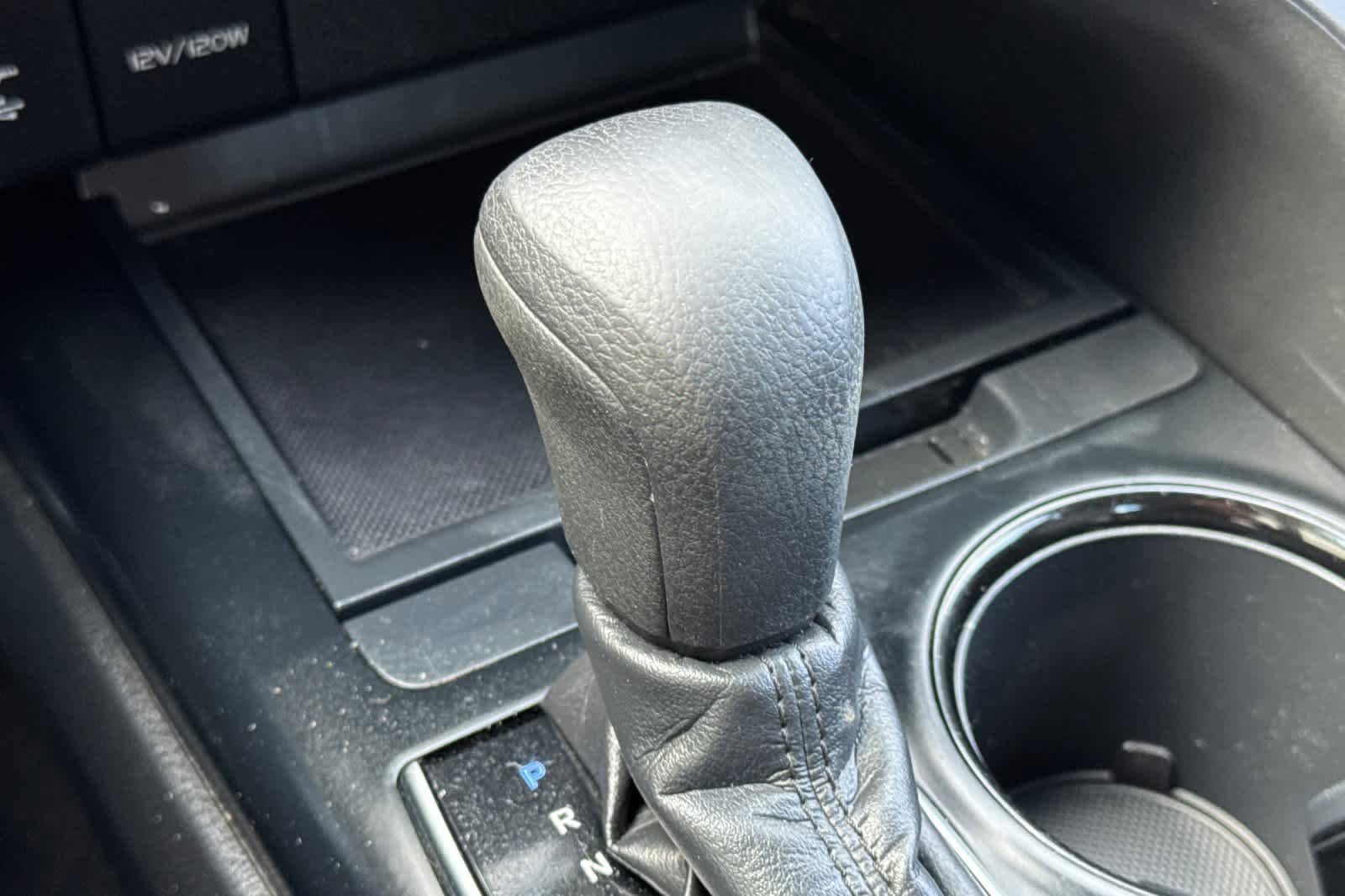 Used 2018 Toyota Camry LE image 21