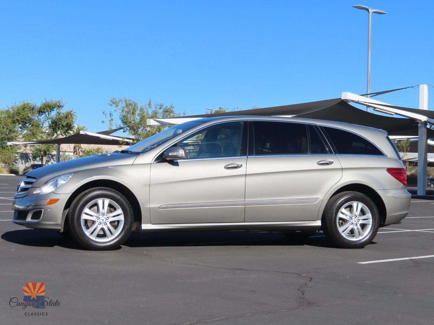 Used 2006 Mercedes-Benz R 500 4MATIC image 10