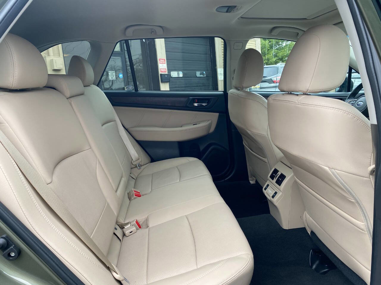 Used 2018 Subaru Outback 2.5i Limited image 30