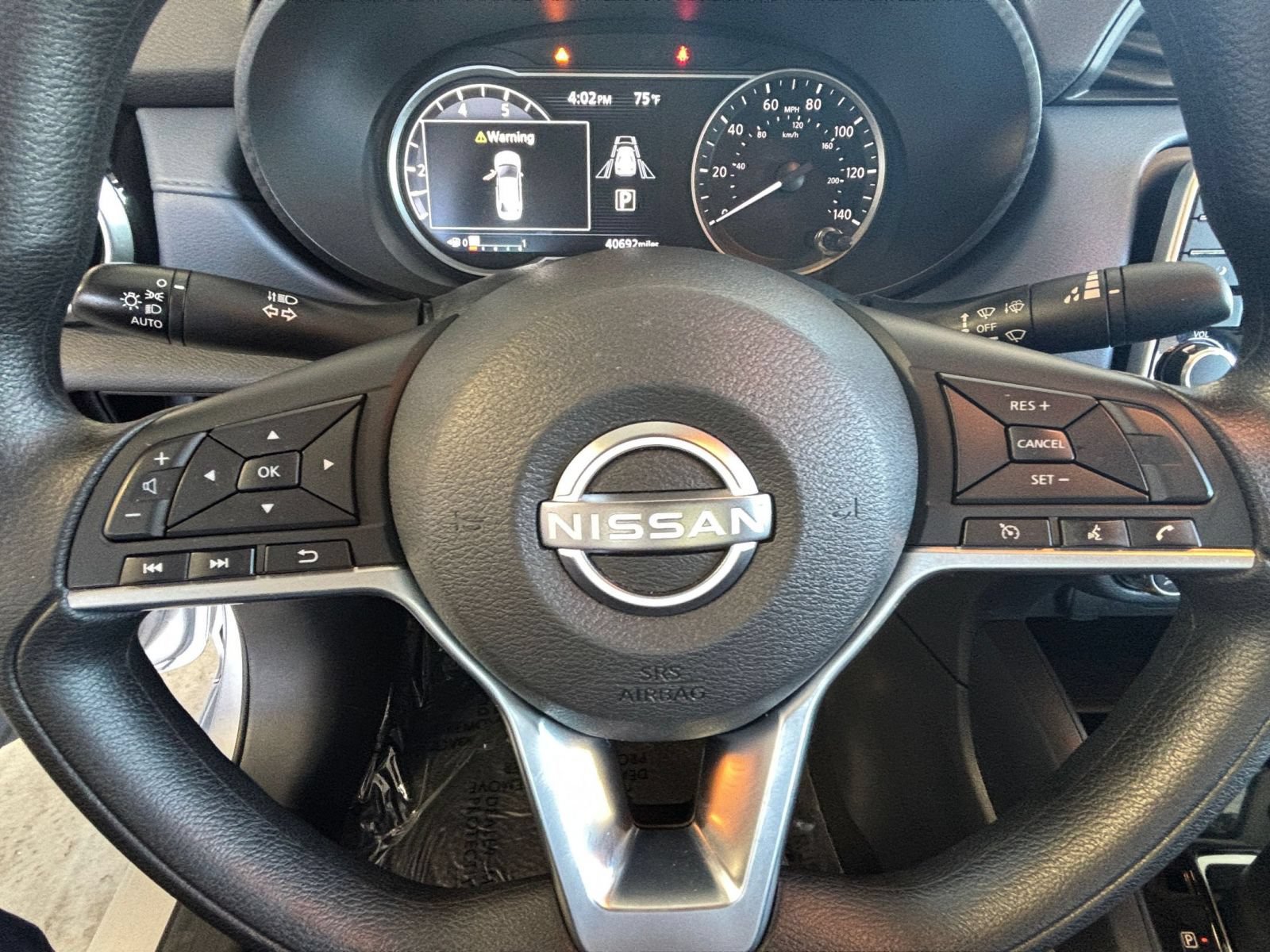 Used 2025 Nissan Versa SV FWD image 26