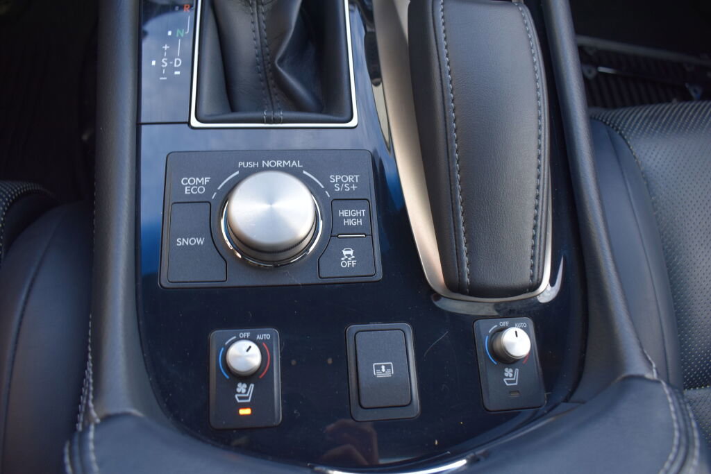 Used 2014 Lexus LS 460 AWD image 14