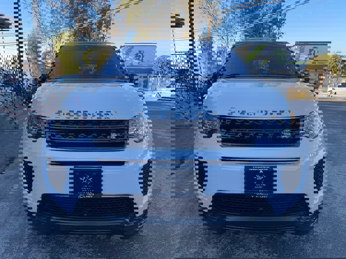 Used 2019 Land Rover Discovery Sport HSE image 2