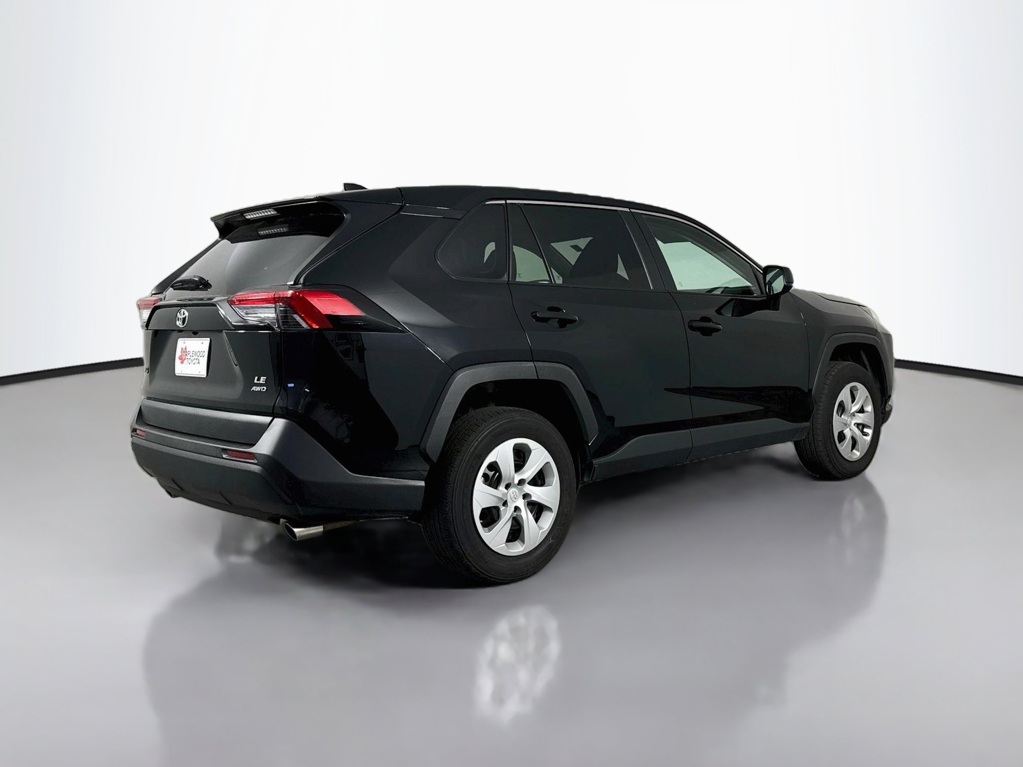 Certified 2025 Toyota RAV4 LE AWD/4WD image 7