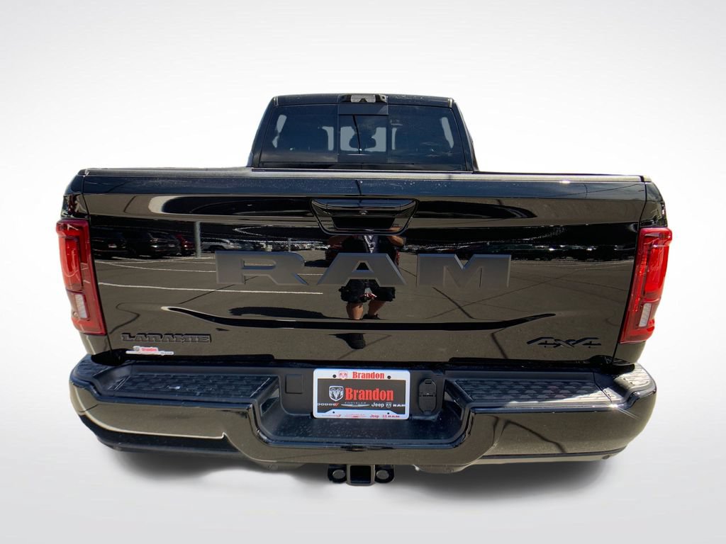 New 2026 RAM 2500 Laramie w/ Night Edition AWD/4WD image 4
