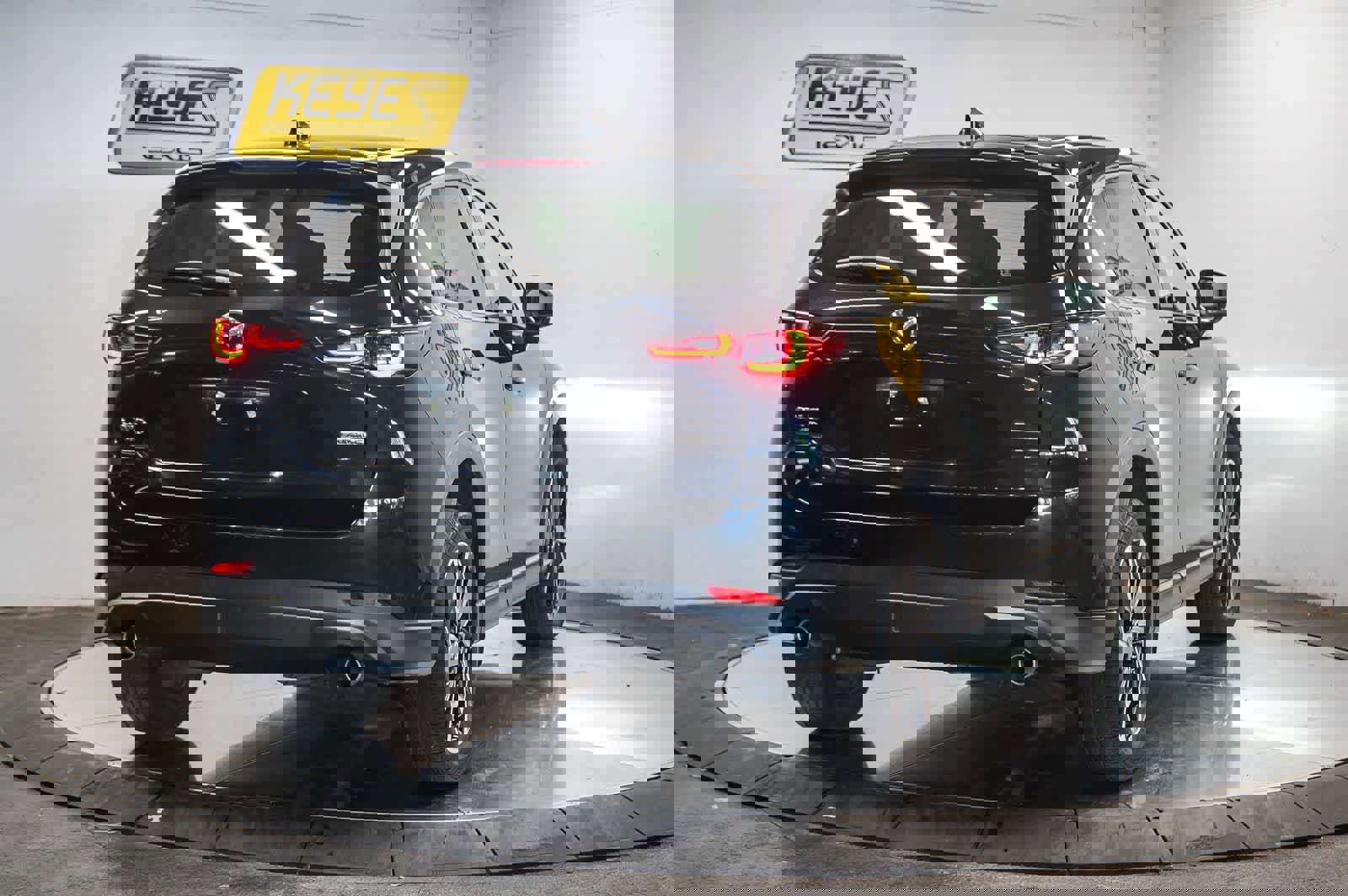 Used 2023 MAZDA CX-5 AWD 2.5 S w/ Premium Package image 4