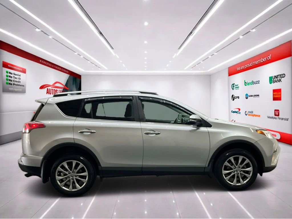 Used 2017 Toyota RAV4 Limited image 8