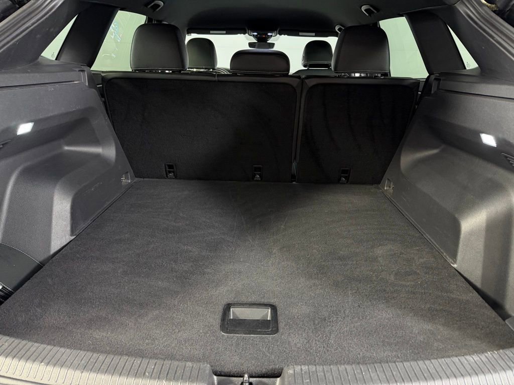 Used 2025 Volkswagen Atlas Cross Sport SE AWD/4WD image 26