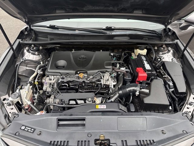 Used 2018 Toyota Camry XLE image 24