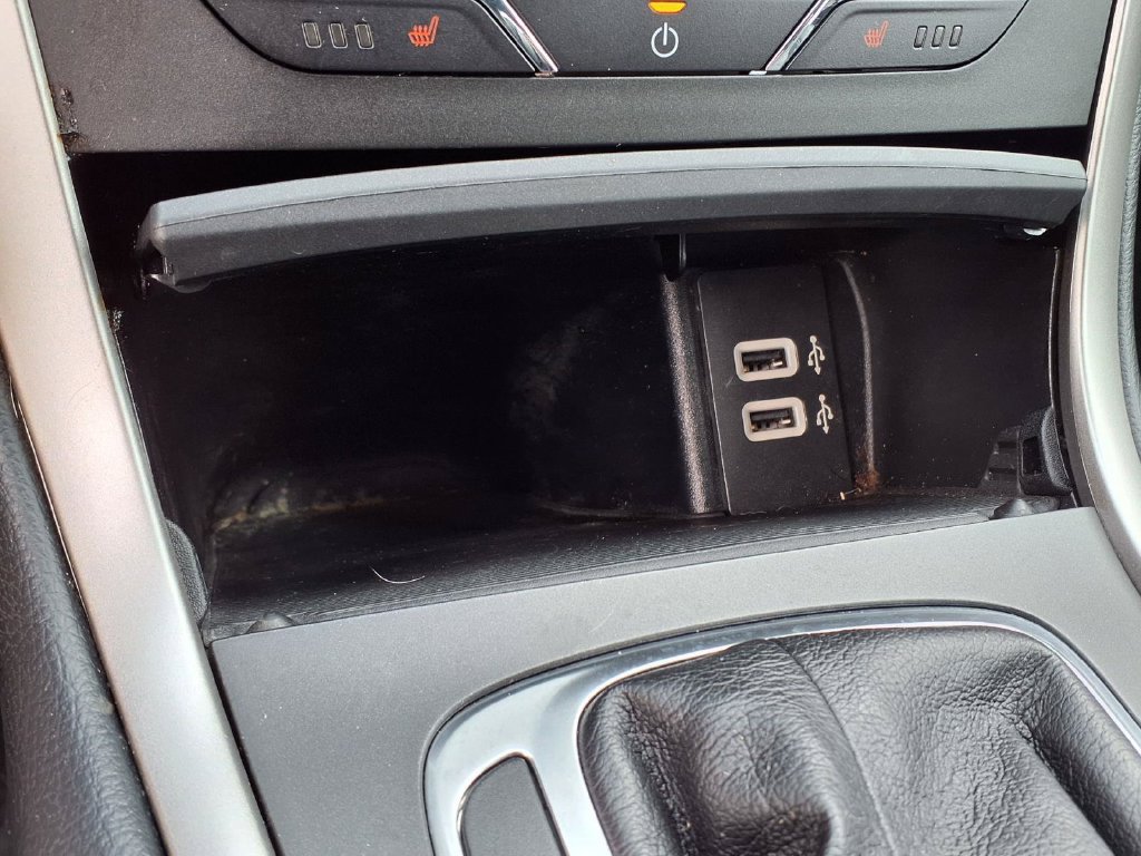 Used 2017 Ford Edge SEL w/ Equipment Group 201A FWD image 31