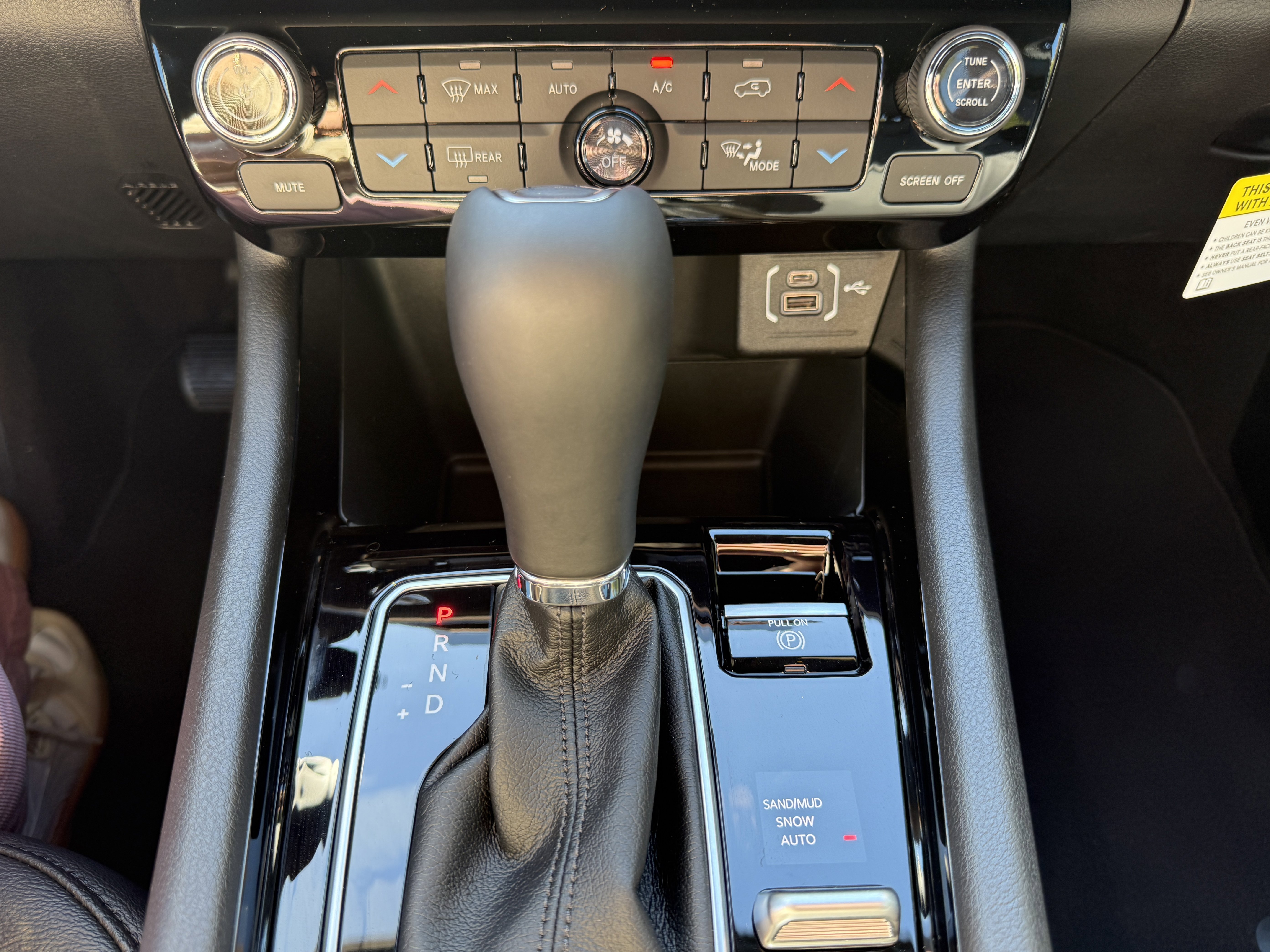 New 2026 Jeep Compass Limited image 14