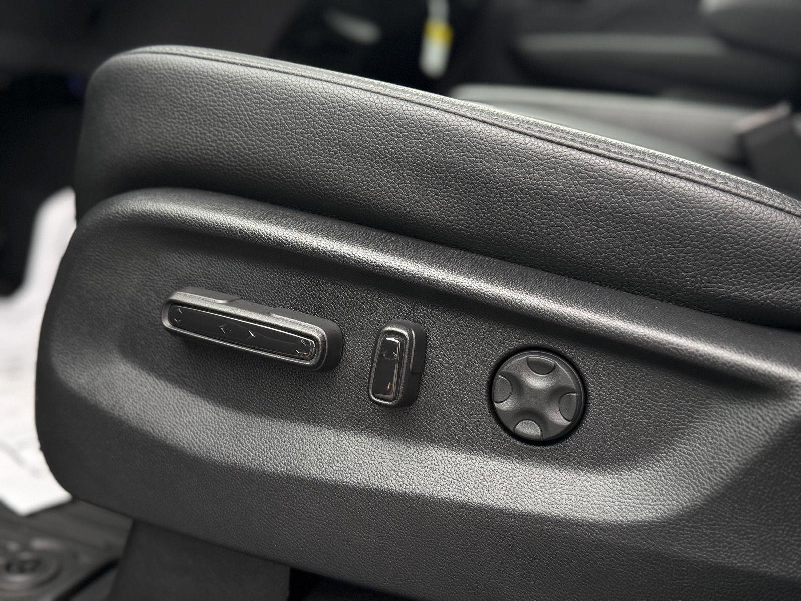 Certified 2026 Honda Odyssey EX-L image 18