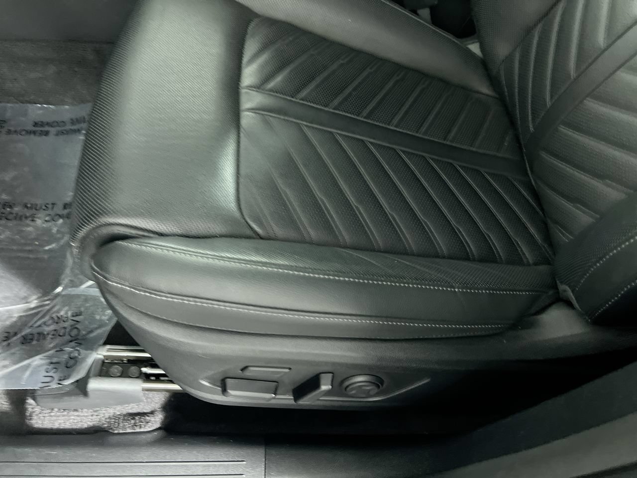 Certified 2025 Kia Sorento SX Prestige AWD/4WD image 9