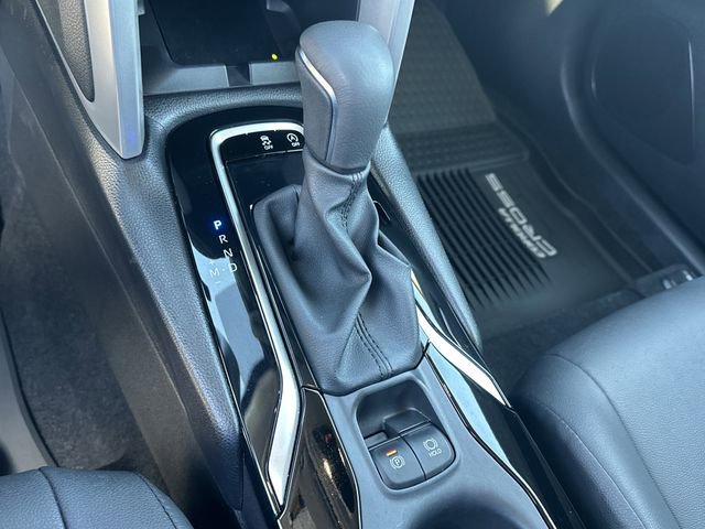 Used 2024 Toyota Corolla Cross XLE w/ Convenience Package image 20