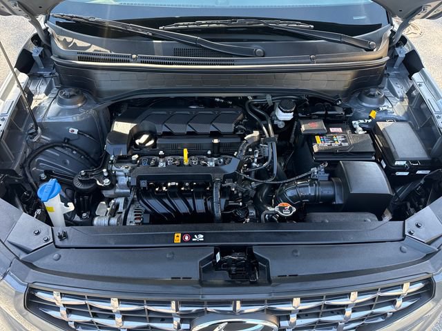 Used 2025 Hyundai Venue Limited FWD image 22