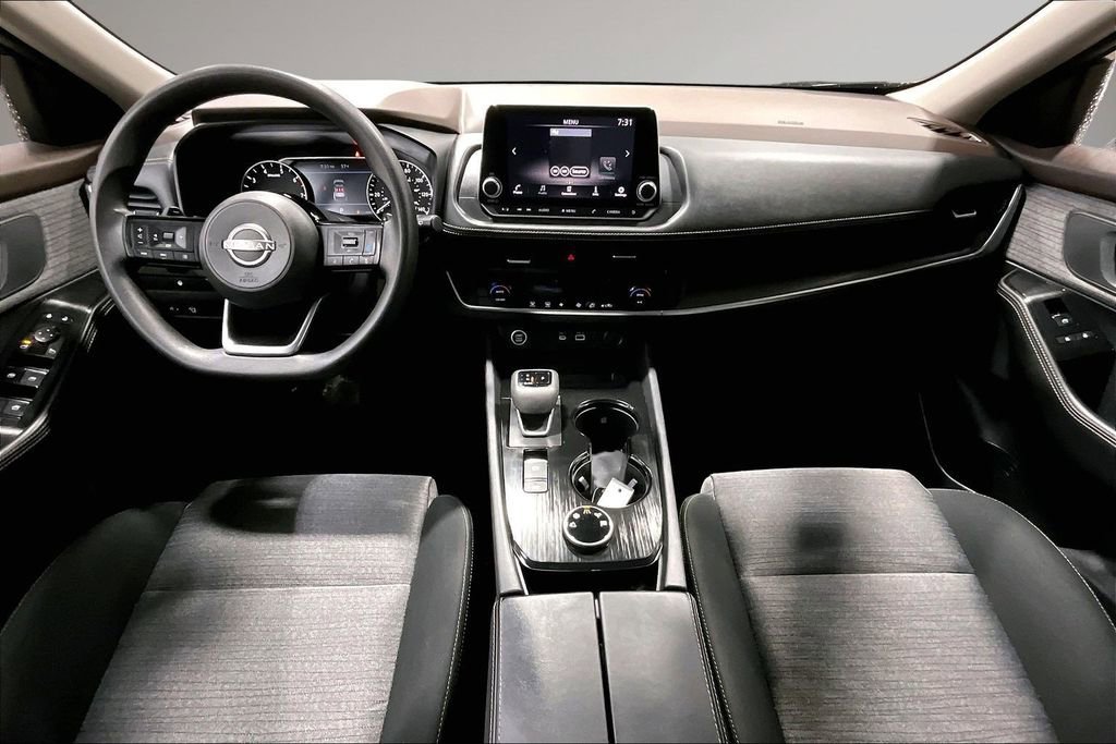 Used 2023 Nissan Rogue SV image 8