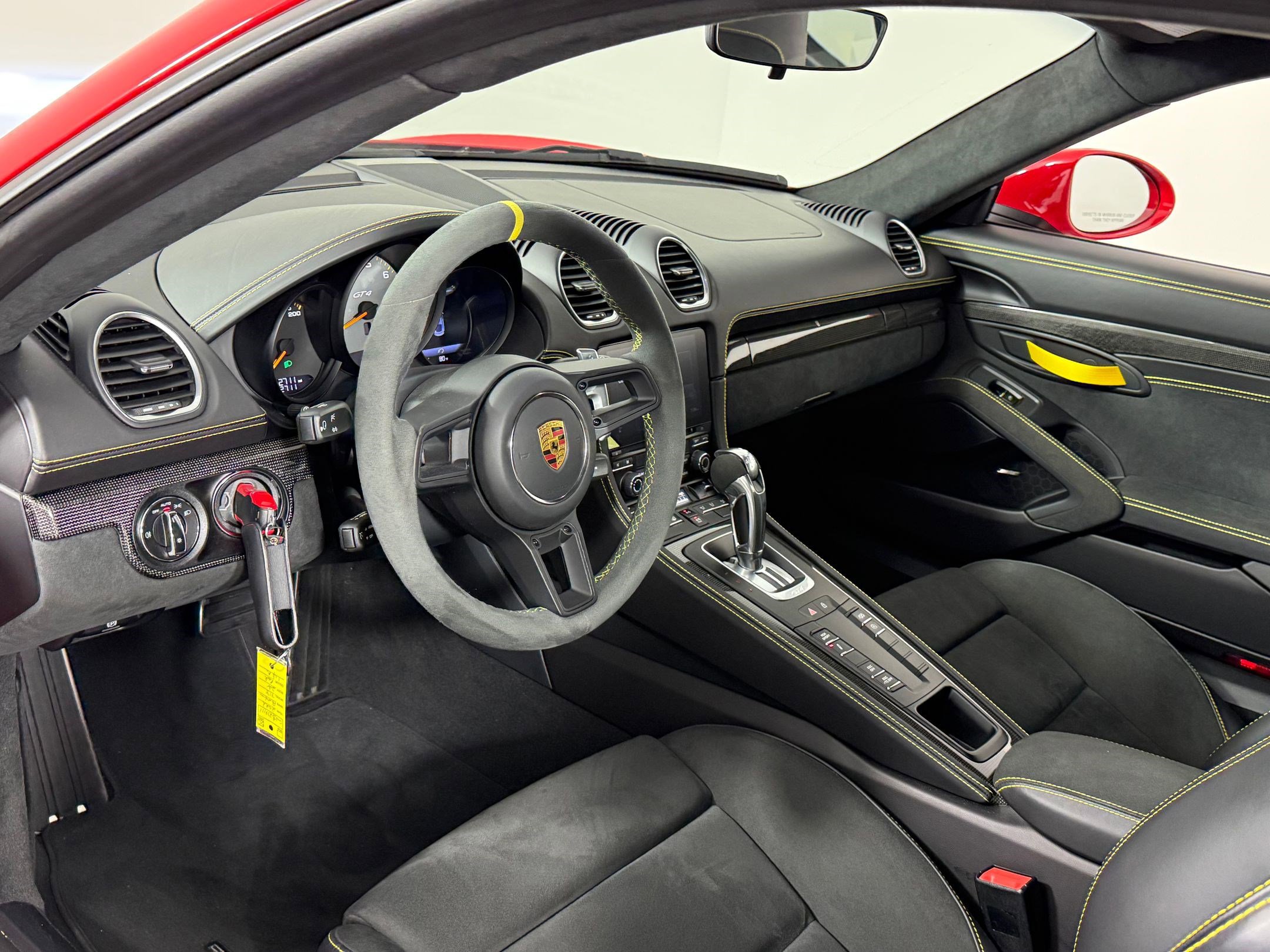 Certified 2022 Porsche 718 Cayman GT4 image 4