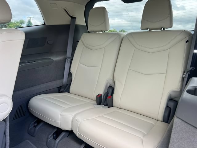 Used 2023 Cadillac XT6 Premium Luxury AWD/4WD image 5