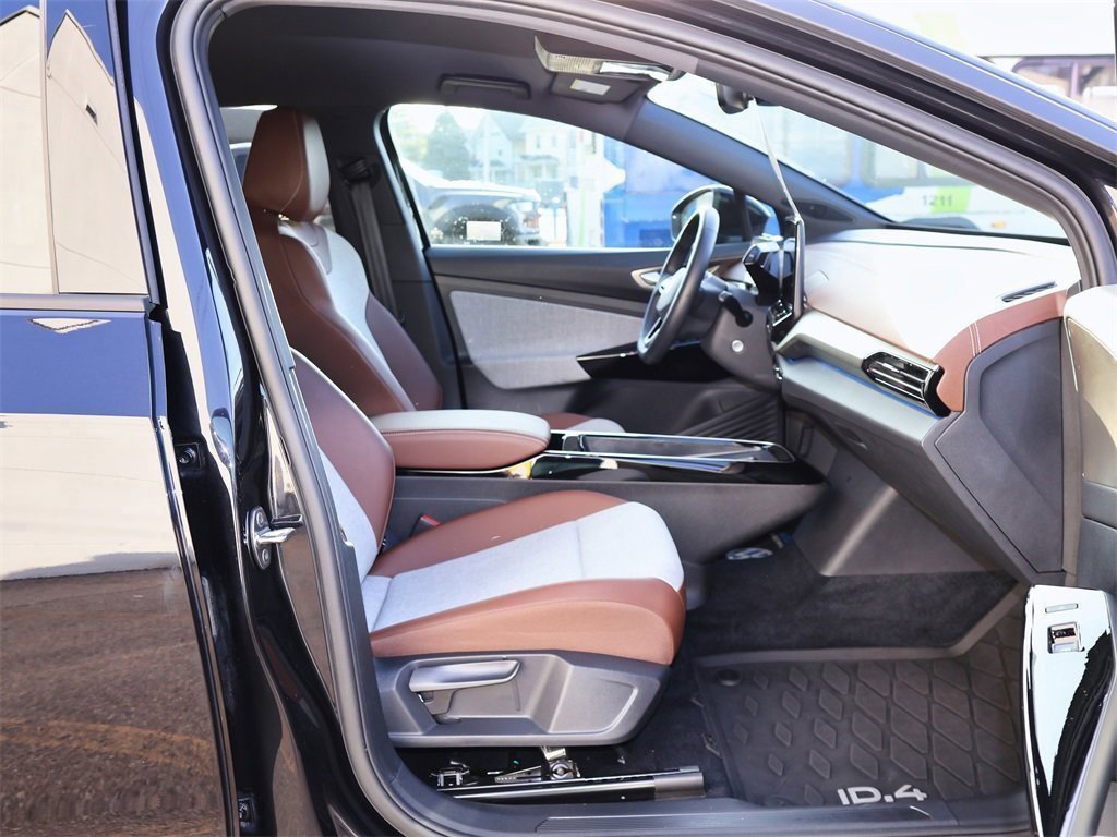 Certified 2024 Volkswagen ID.4 Standard image 29