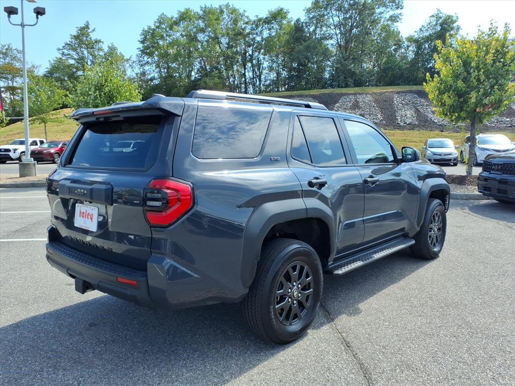 Certified 2025 Toyota 4Runner SR5 AWD/4WD image 4