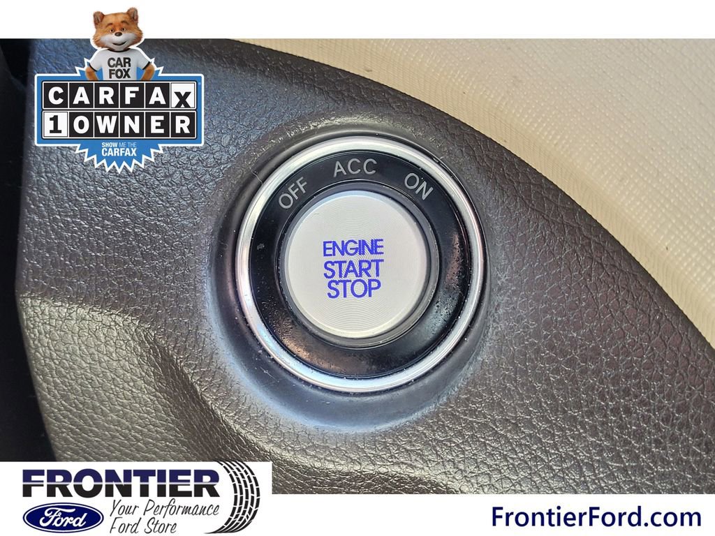 Used 2017 Hyundai Santa Fe SE image 27