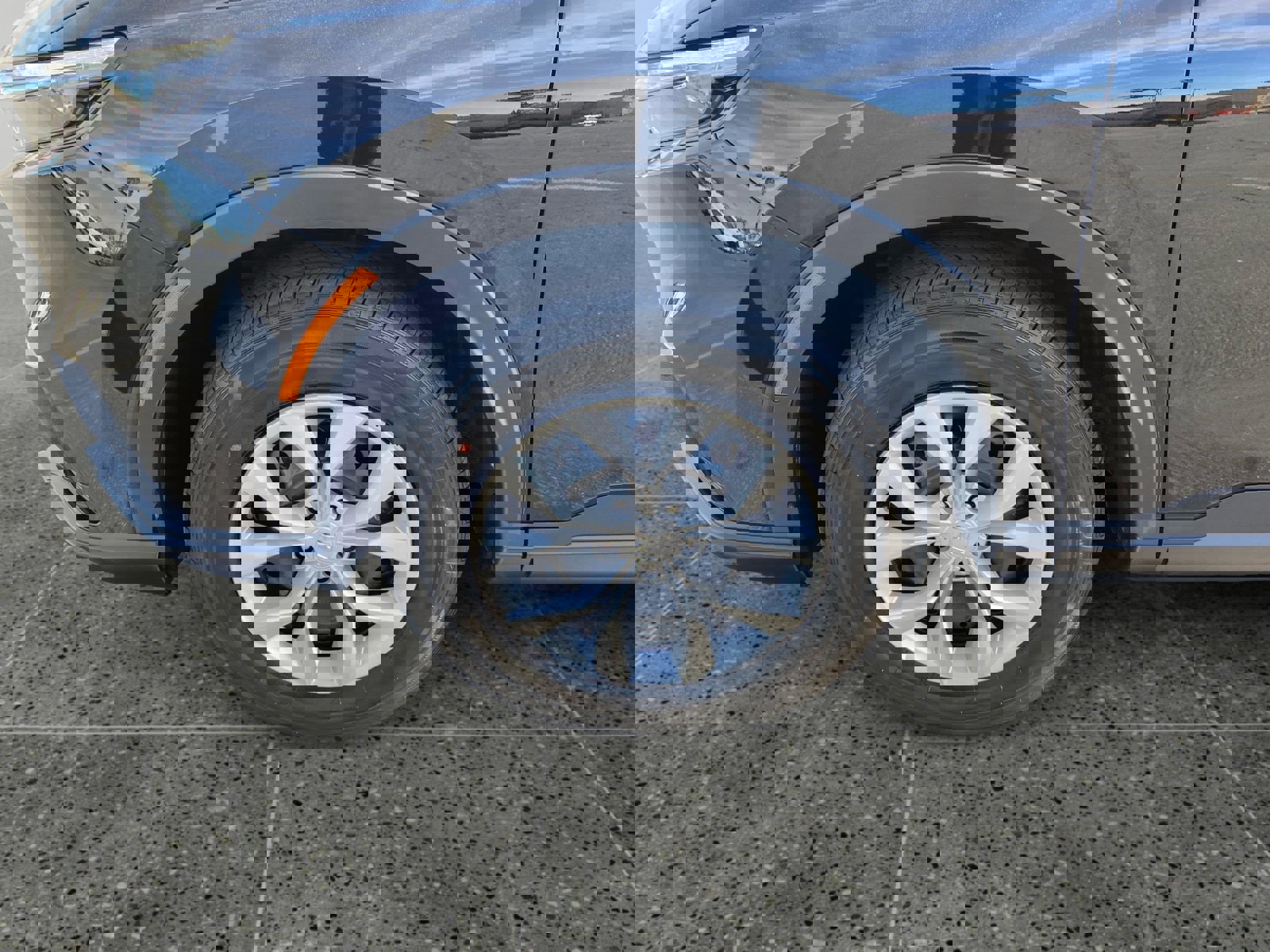 Used 2025 Honda CR-V LX image 14