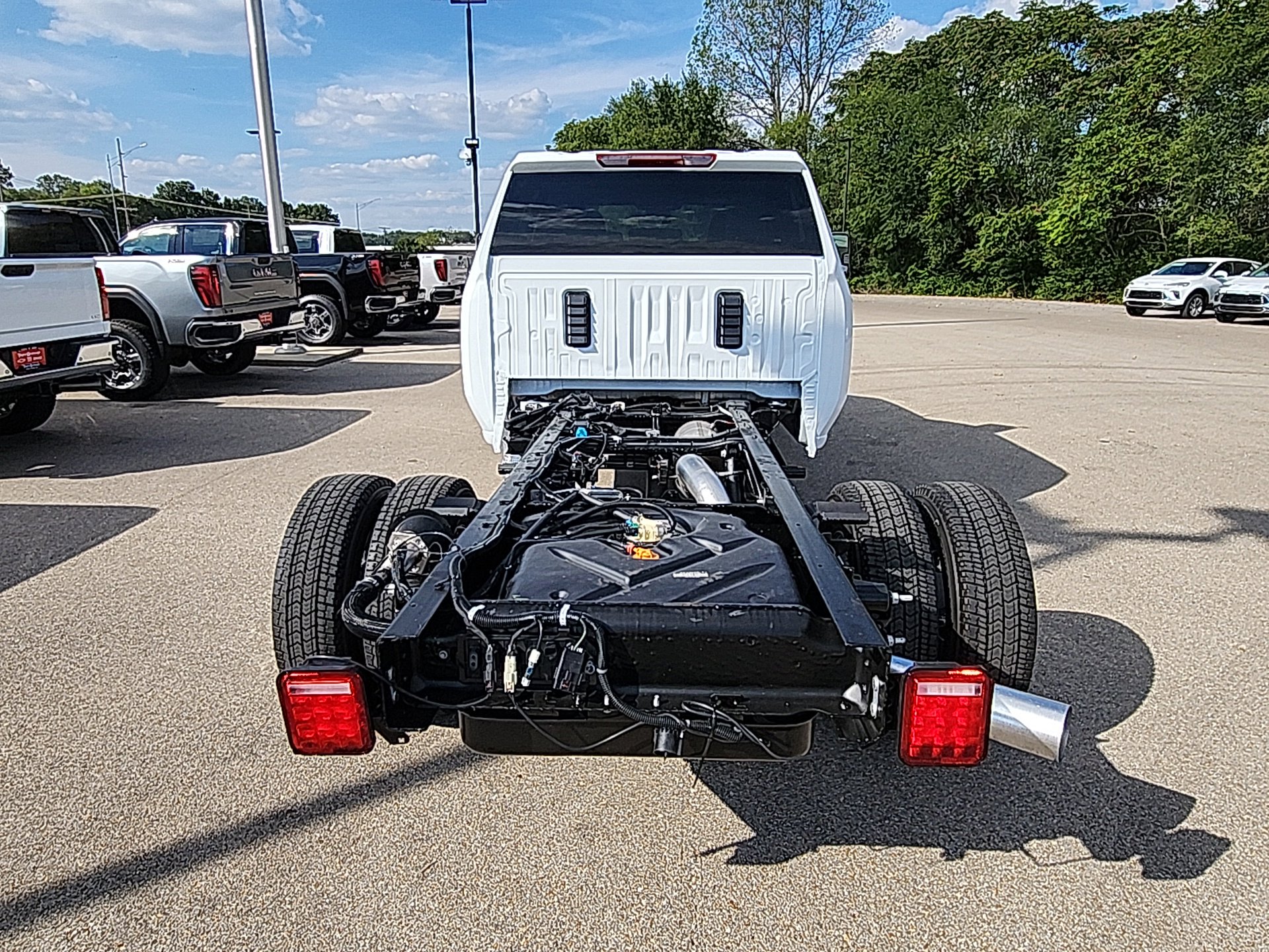 New 2026 Chevrolet Silverado 3500 LT w/ Convenience Package image 7
